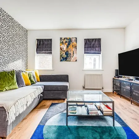 3 Bedroom Townhouse Near South Park Oxford - Close To City Centre ! Exterior photo