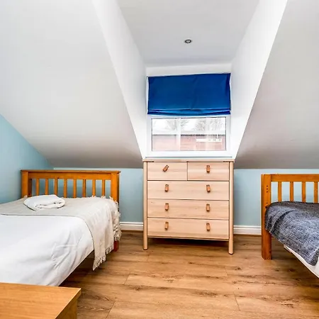 3 Bedroom Townhouse Near South Park Oxford - Close To City Centre ! Exterior photo