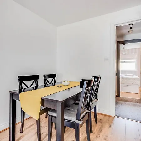 3 Bedroom Townhouse Near South Park Oxford - Close To City Centre ! Exterior photo