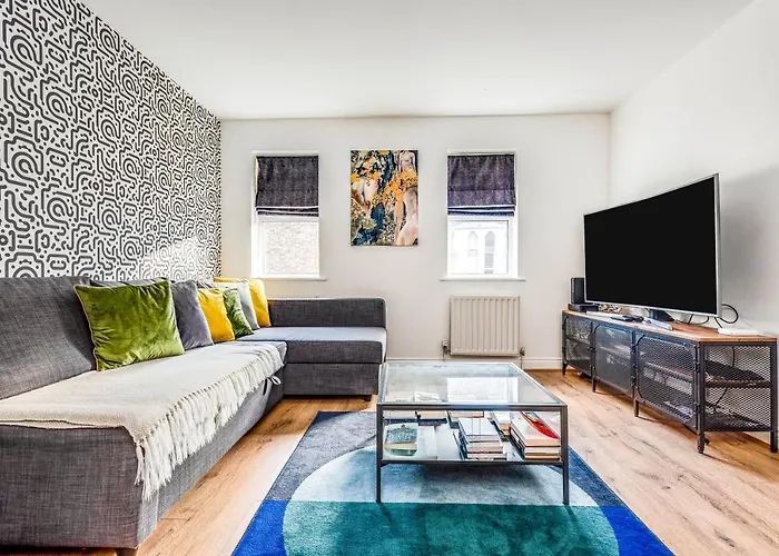 3 Bedroom Townhouse Near South Park Oxford - Close To City Centre !